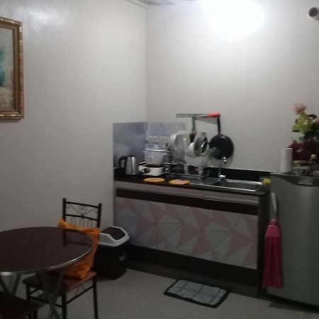 Emmanuel'S Service Apartment Near The Airport 马尼拉 外观 照片