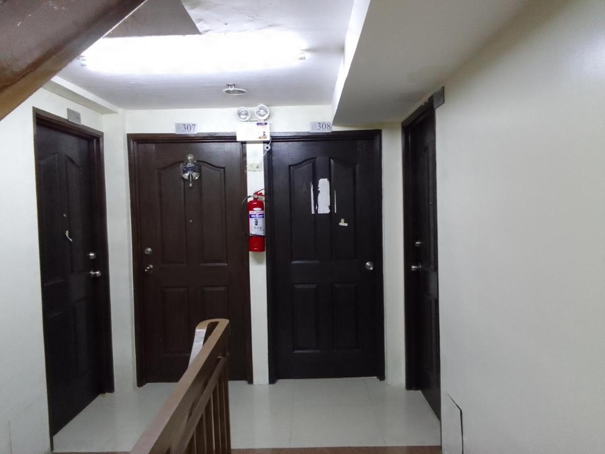 Emmanuel'S Service Apartment Near The Airport 马尼拉 外观 照片