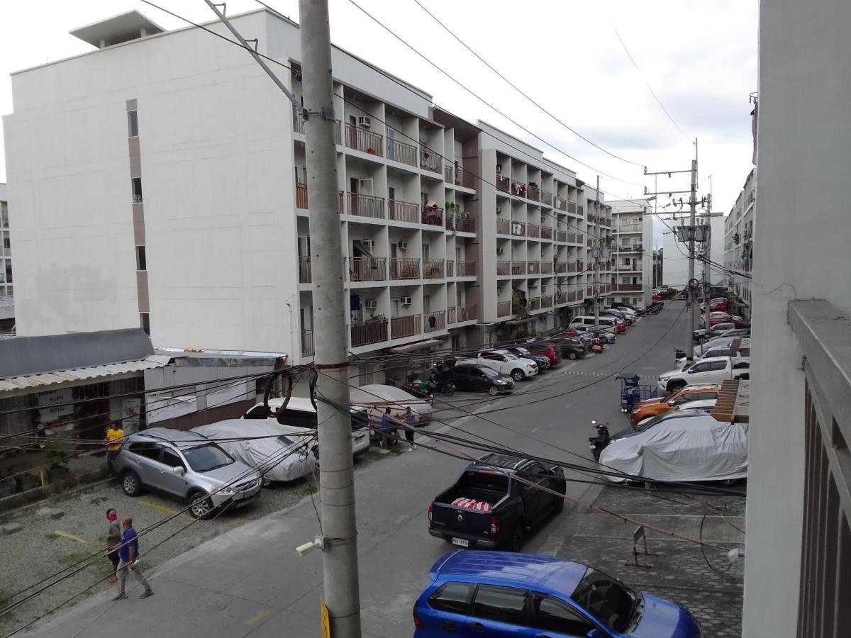 Emmanuel'S Service Apartment Near The Airport 马尼拉 外观 照片