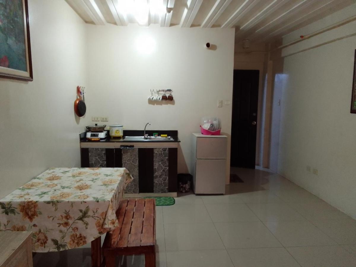 Emmanuel'S Service Apartment Near The Airport 马尼拉 外观 照片