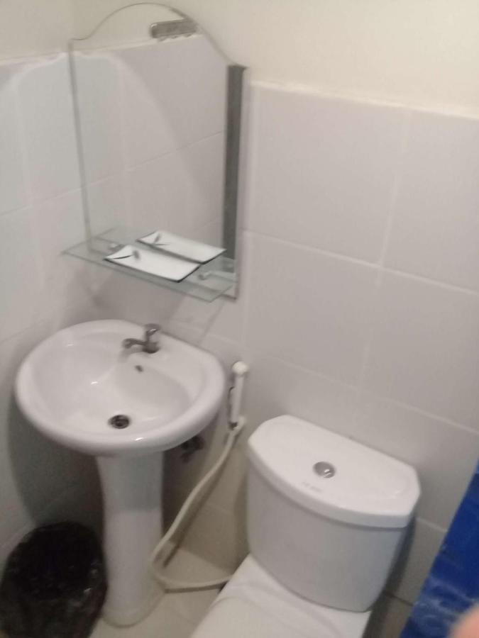 Emmanuel'S Service Apartment Near The Airport 马尼拉 外观 照片