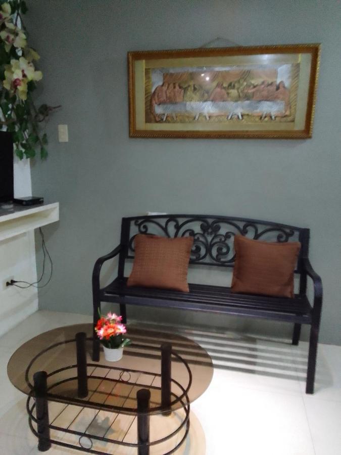 Emmanuel'S Service Apartment Near The Airport 马尼拉 外观 照片