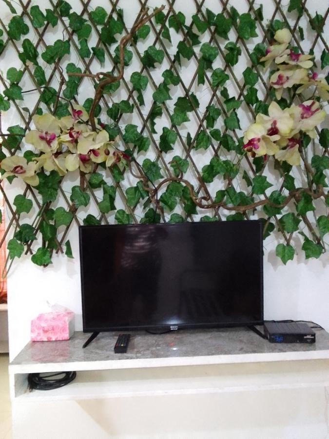 Emmanuel'S Service Apartment Near The Airport 马尼拉 外观 照片